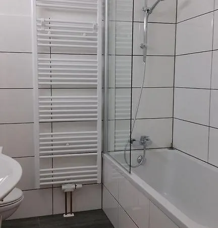 Top Lage! Appartement Im Herzen Von Einbeck! 3 Schlafzimmer, Garten! Exterior photo